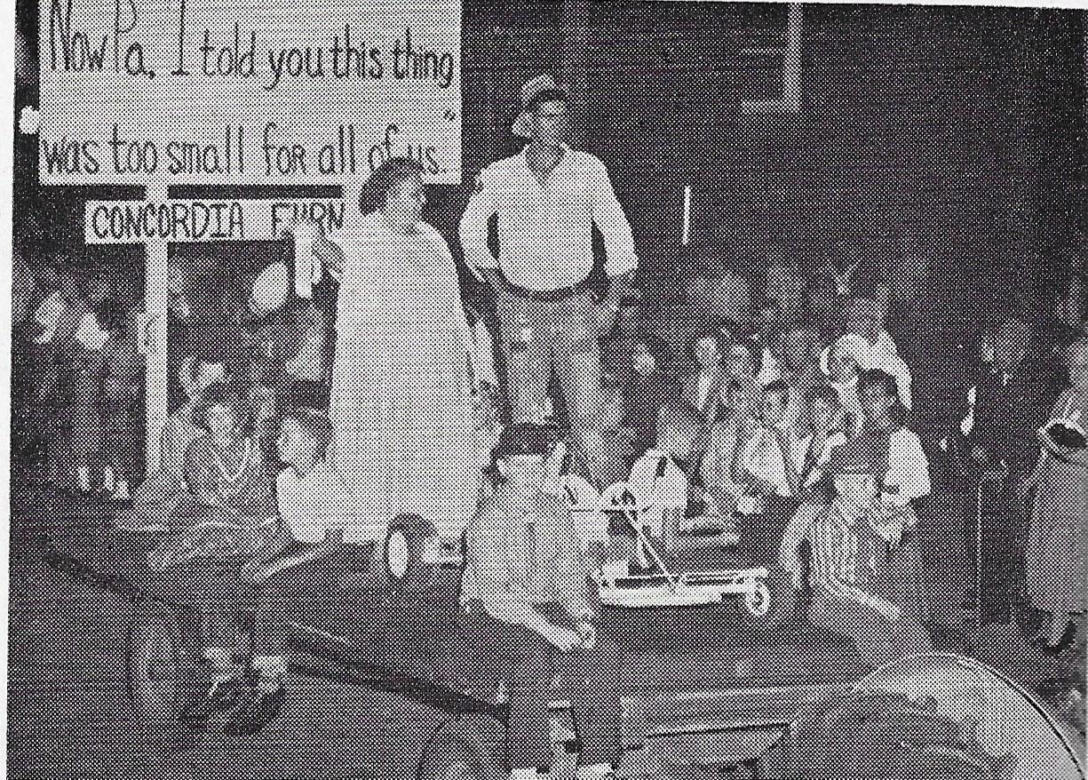 parade float.jpg